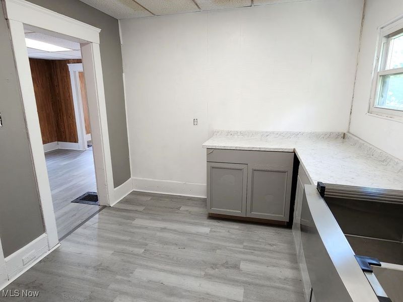 983 E 141st Street, Cleveland, OH 44110 Photo 12