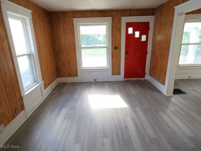 983 E 141st Street, Cleveland, OH 44110 Photo 5