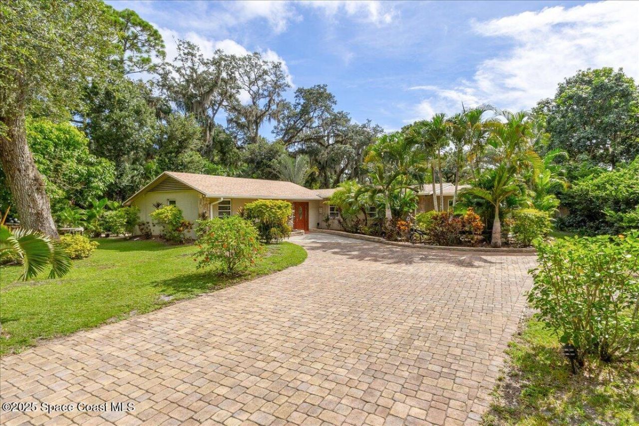 544 S Wildwood Lane, Melbourne Village, FL 32904 Photo