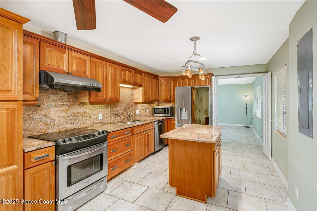 544 S Wildwood Lane, Melbourne Village, FL 32904 Photo