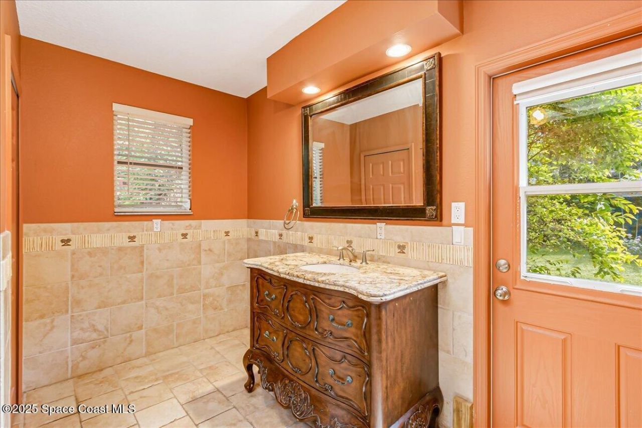 544 S Wildwood Lane, Melbourne Village, FL 32904 Photo