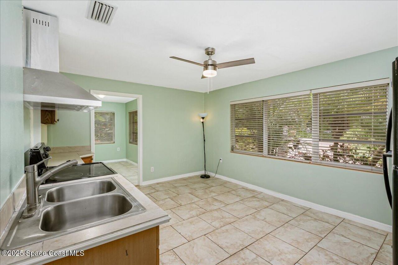 544 S Wildwood Lane, Melbourne Village, FL 32904 Photo