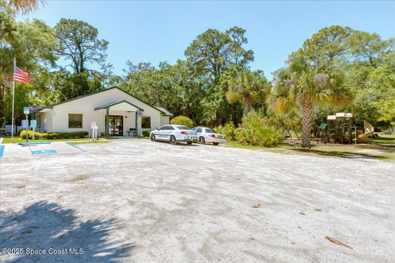 544 S Wildwood Lane, Melbourne Village, FL 32904 Photo