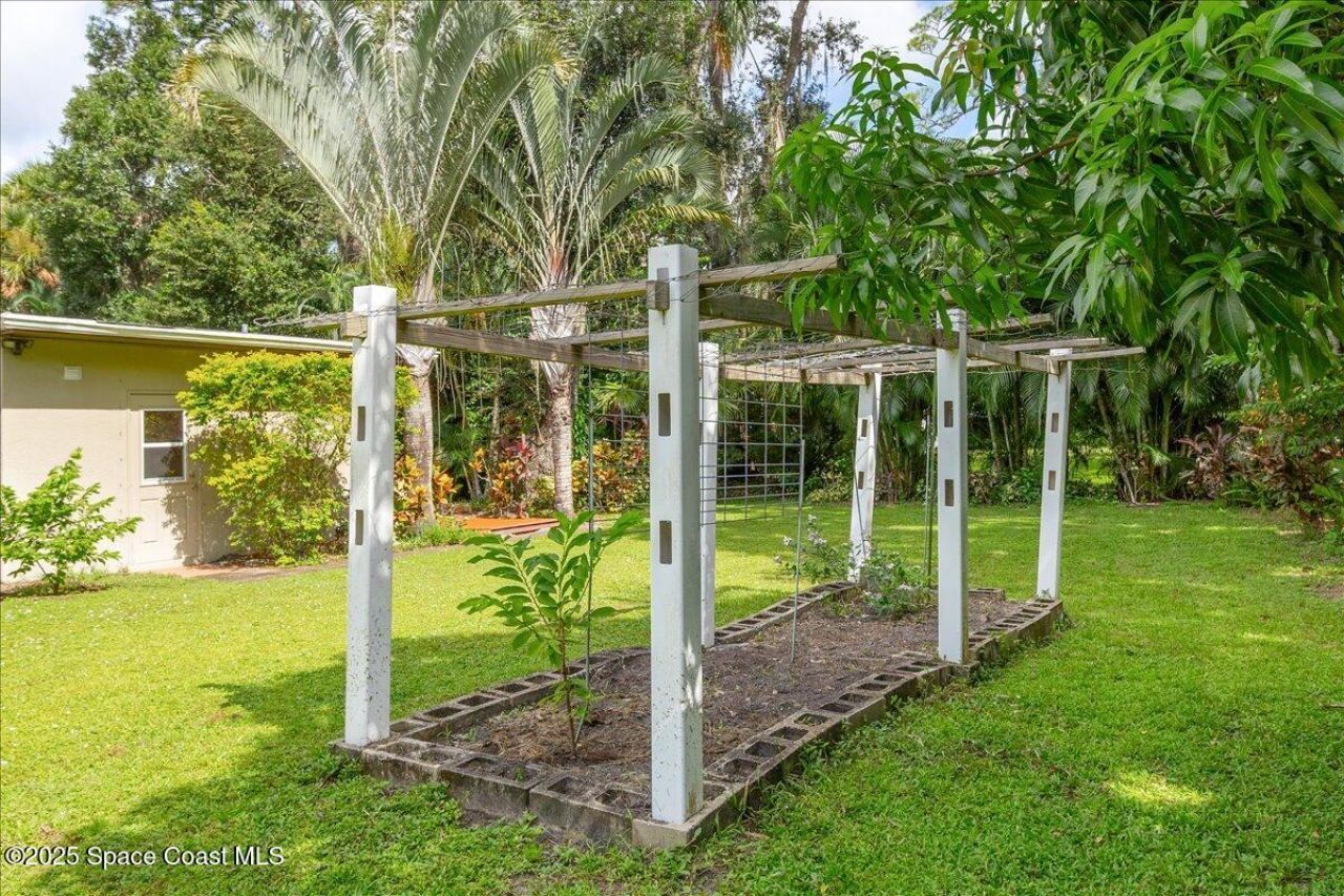 544 S Wildwood Lane, Melbourne Village, FL 32904 Photo