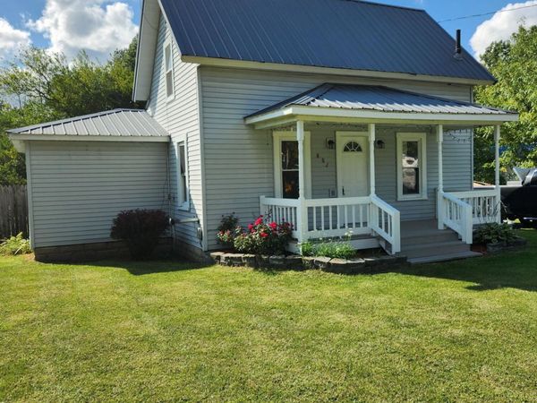 802 Parker Street, Crystal, MI 48818