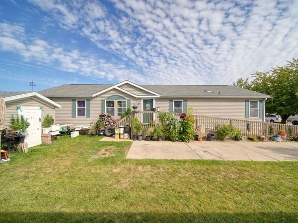 8098 N Brookston Drive, Willis, MI 48191