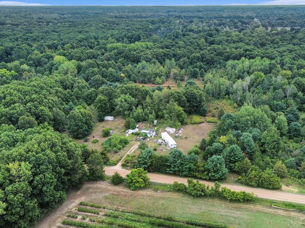 305 55th Street, Grand Junction, MI 49056