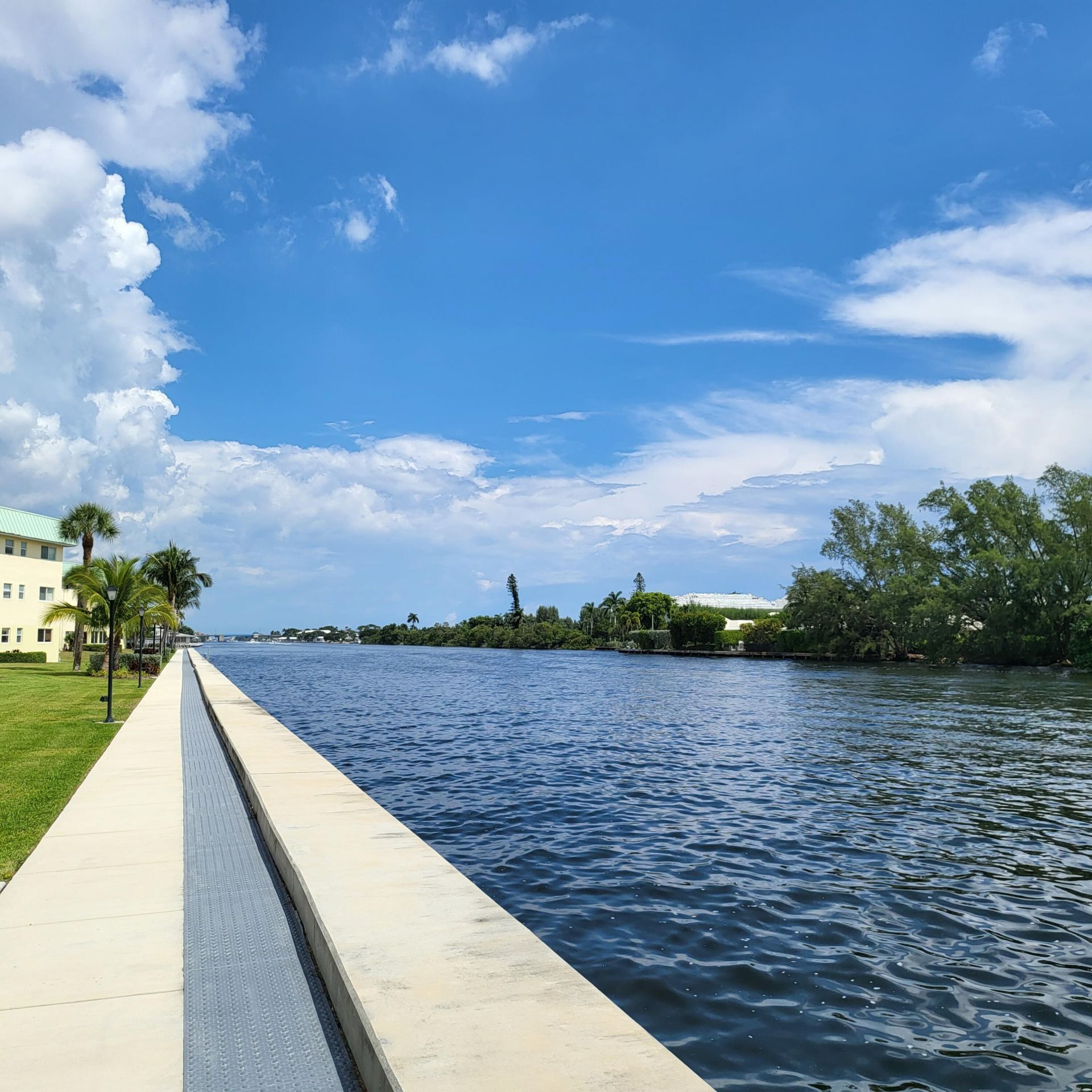 23 Colonial Club Drive, Unit 200, Boynton Beach, FL 33435 Photo