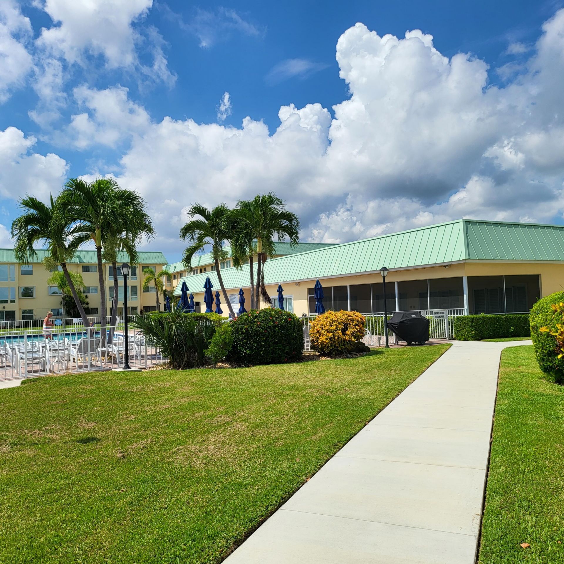 23 Colonial Club Drive, Unit 200, Boynton Beach, FL 33435 Photo