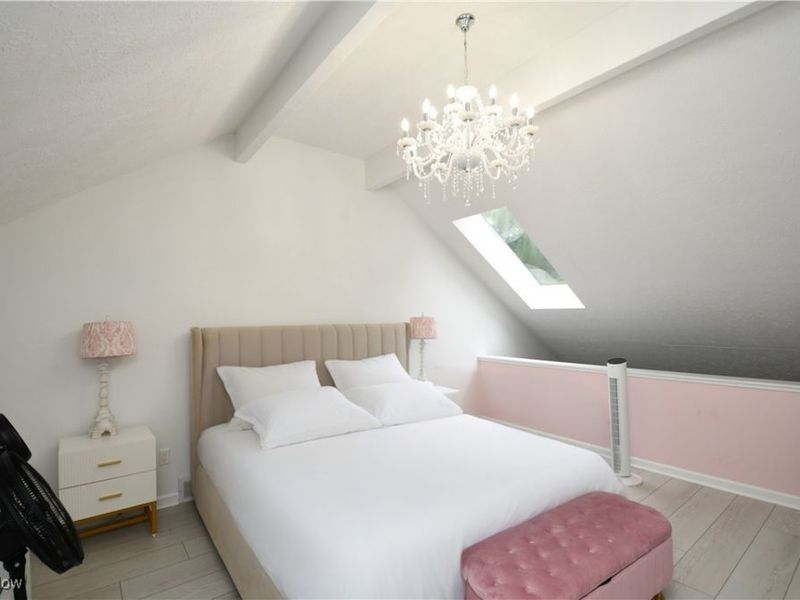 4685 Mayfield Road, Unit F, Cleveland, OH 44121 Photo 10