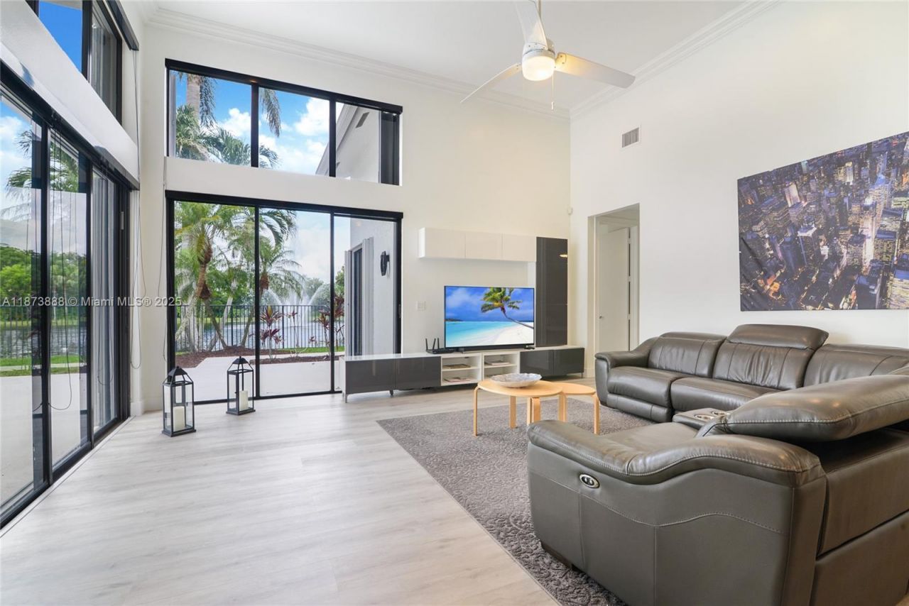 3041 Birkdale, Weston, FL 33332 Photo