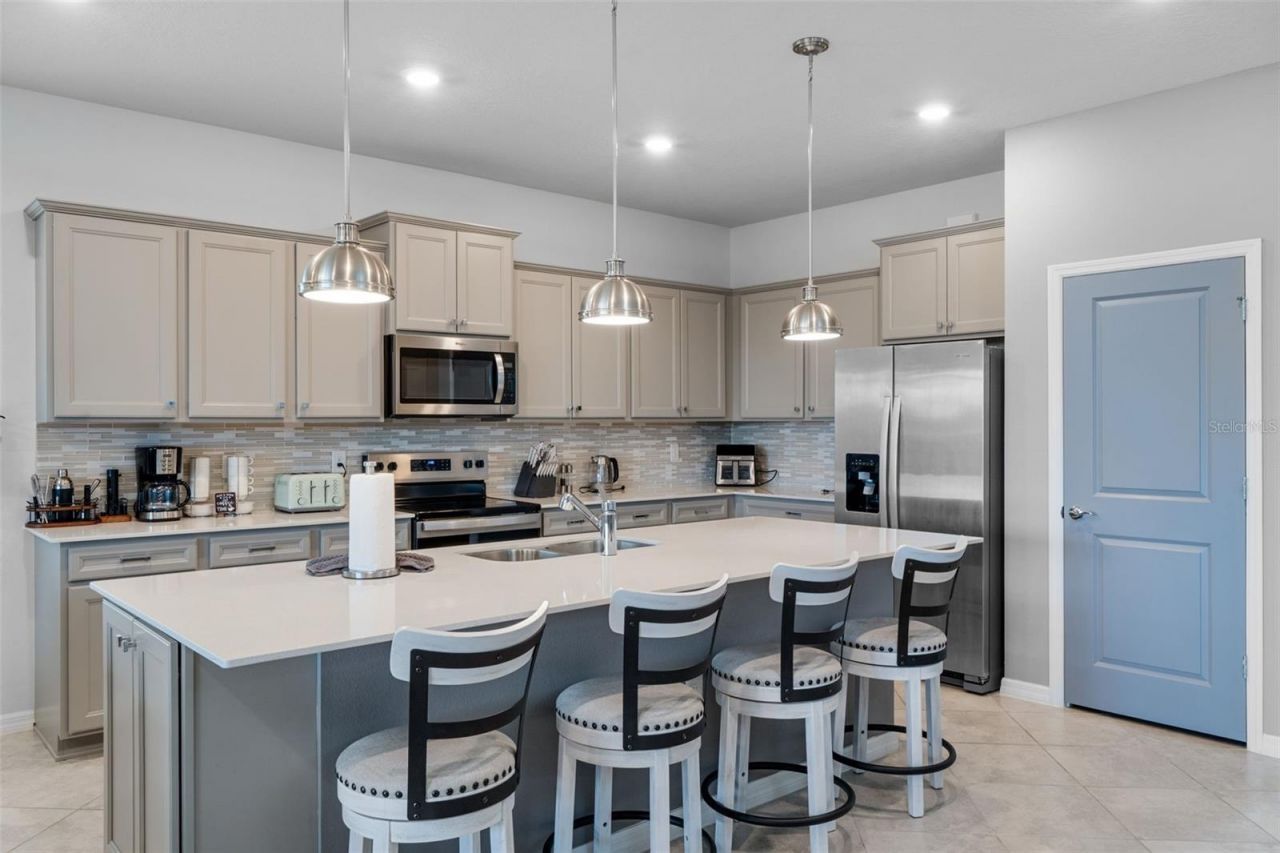 15964 Sandy Cliffs Drive, Clermont, FL 34714 Photo