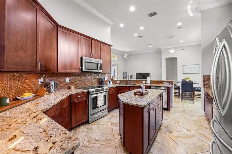 9005 One Putt Place, Port Saint Lucie, FL 34986 Photo