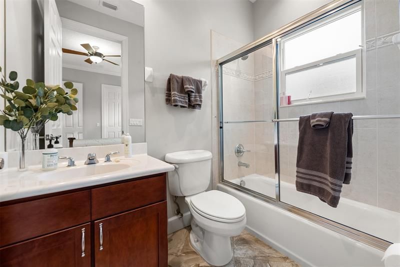 9005 One Putt Place, Port Saint Lucie, FL 34986 Photo