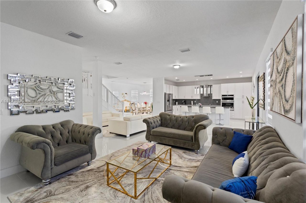 14841 SW 39th Ter, Miami, FL 33185 Photo