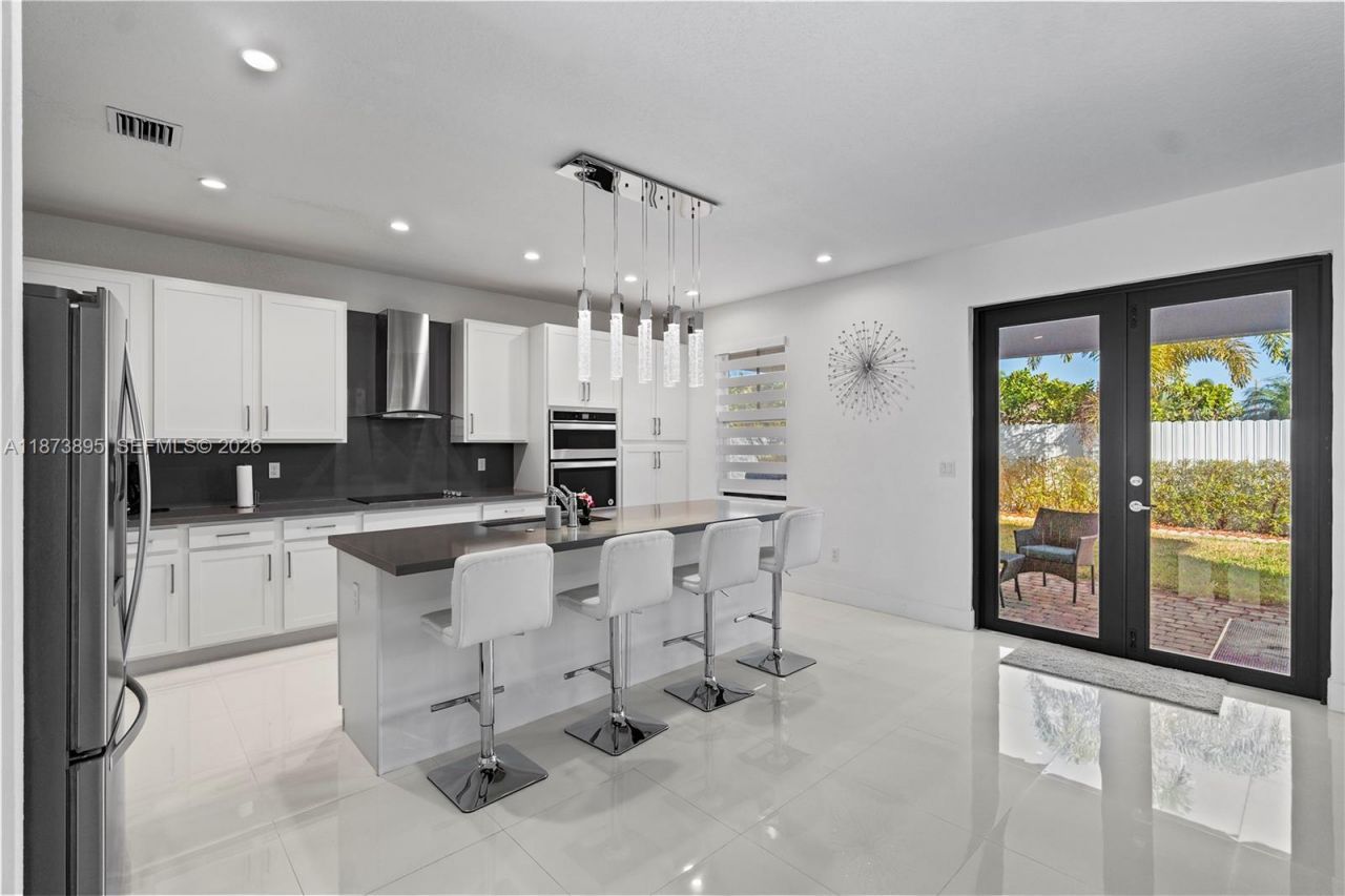 14841 SW 39th Ter, Miami, FL 33185 Photo