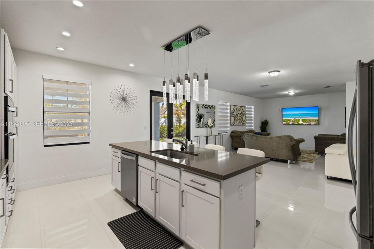 14841 SW 39th Ter, Miami, FL 33185 Photo