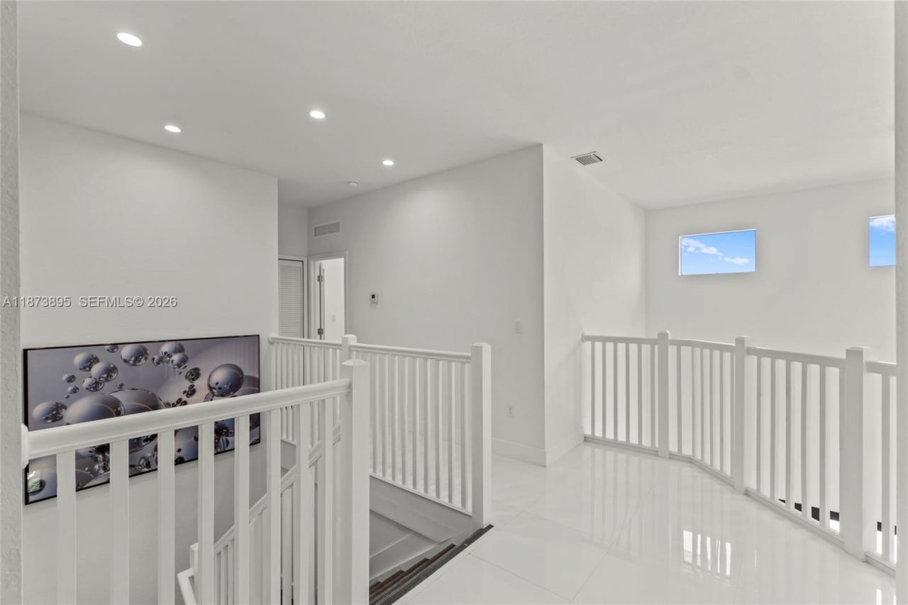 14841 SW 39th Ter, Miami, FL 33185 Photo