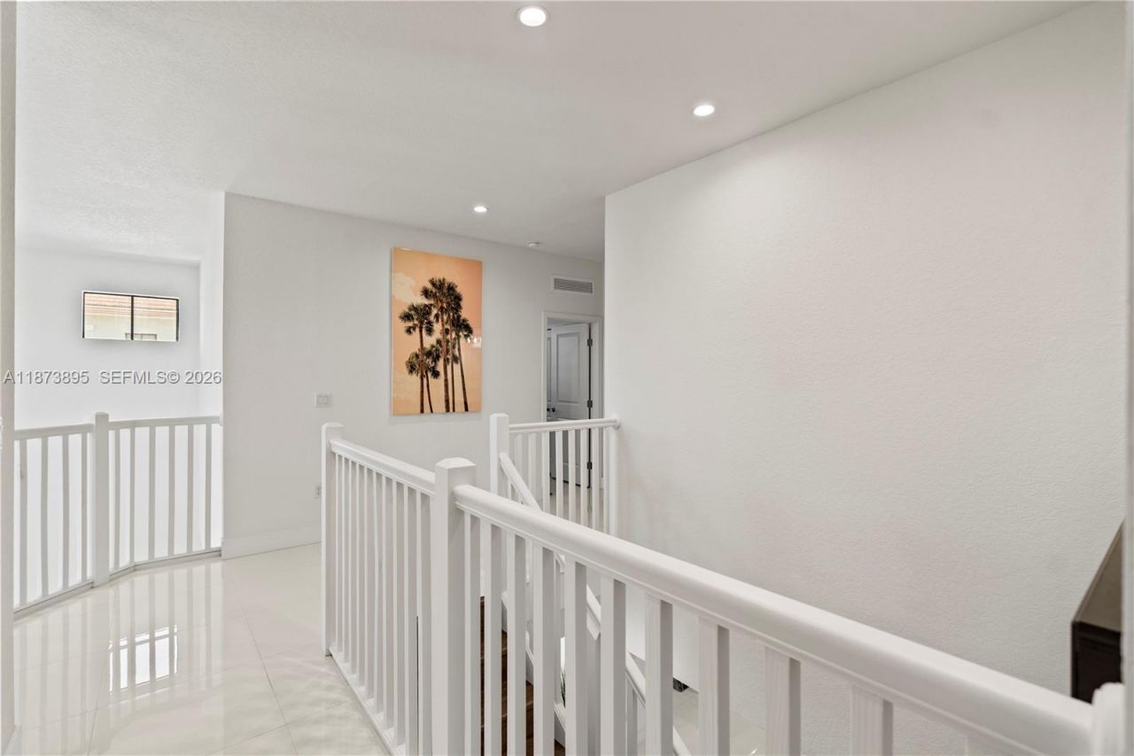 14841 SW 39th Ter, Miami, FL 33185 Photo