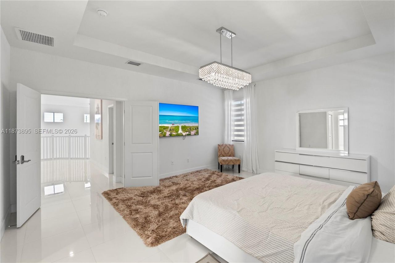 14841 SW 39th Ter, Miami, FL 33185 Photo