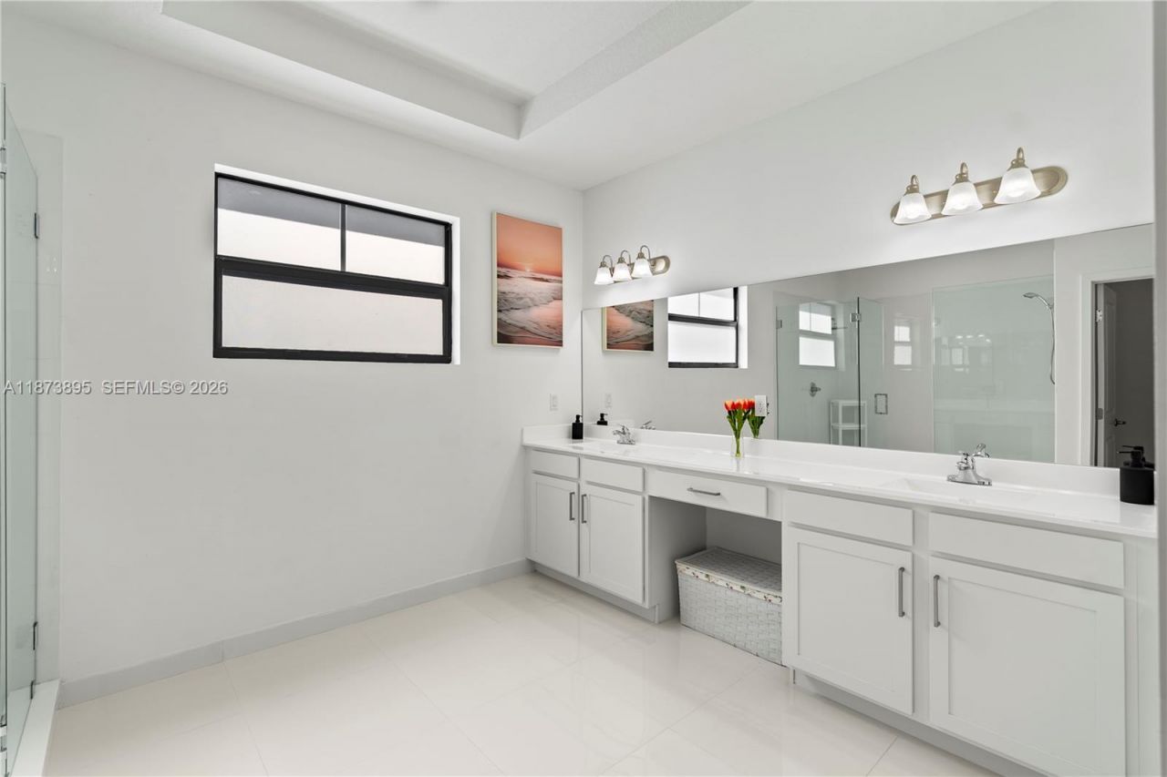 14841 SW 39th Ter, Miami, FL 33185 Photo