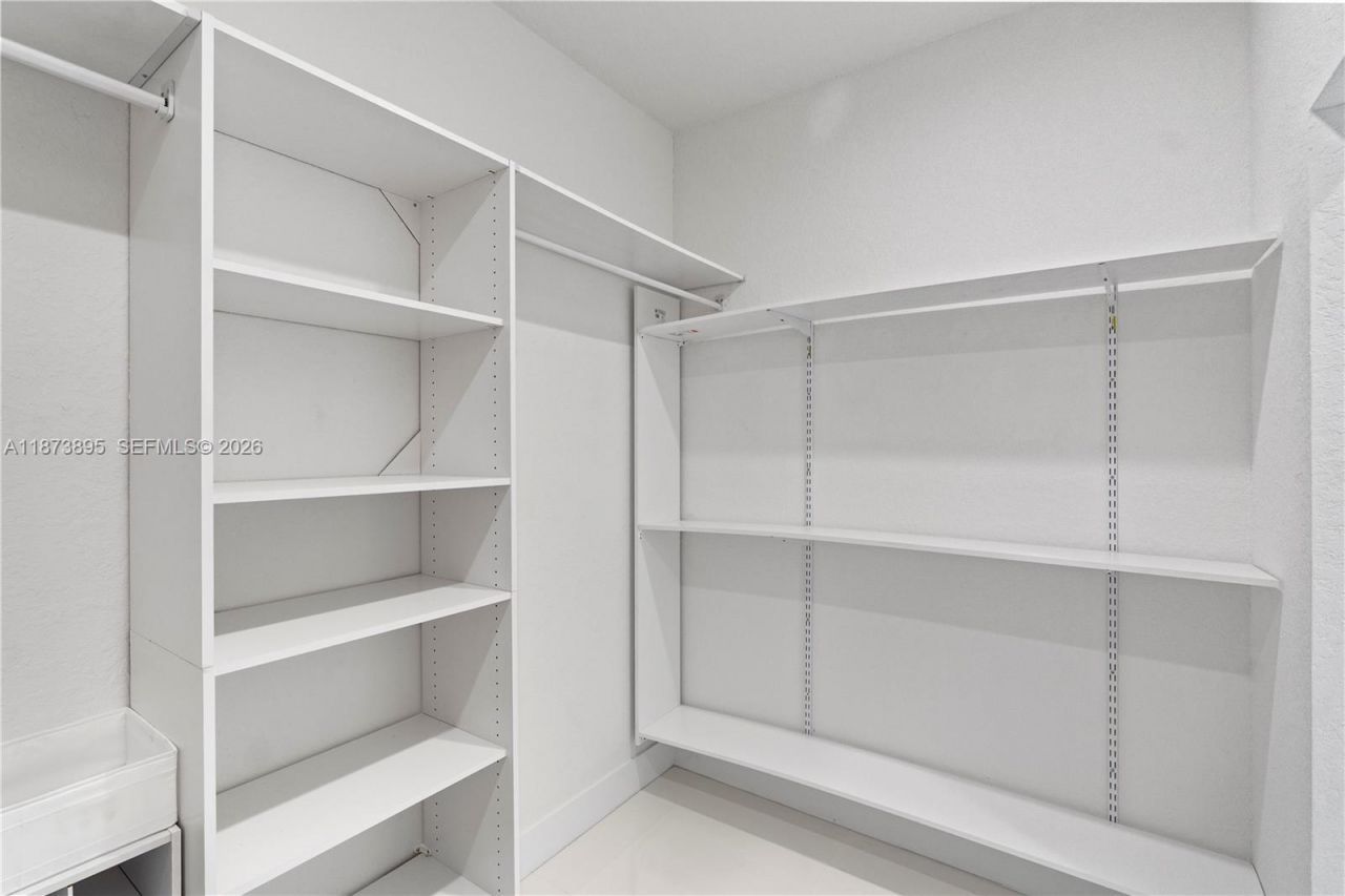 14841 SW 39th Ter, Miami, FL 33185 Photo