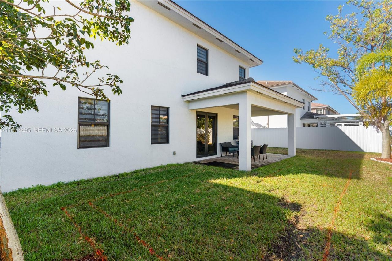 14841 SW 39th Ter, Miami, FL 33185 Photo