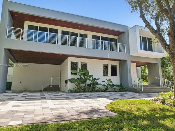 425 Harbor Dr, Key Biscayne, FL 33149