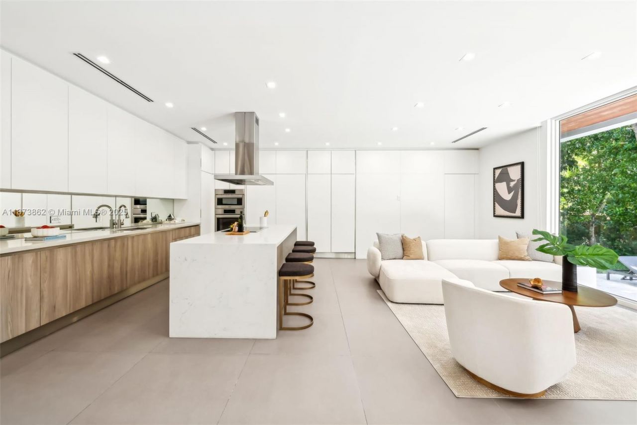 425 Harbor Dr, Key Biscayne, FL 33149 Photo