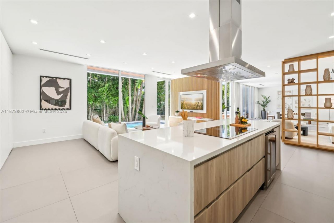 425 Harbor Dr, Key Biscayne, FL 33149 Photo