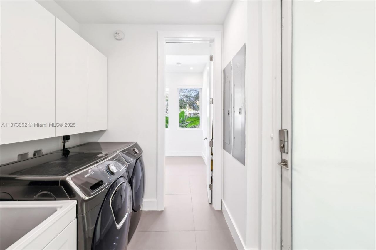 425 Harbor Dr, Key Biscayne, FL 33149 Photo