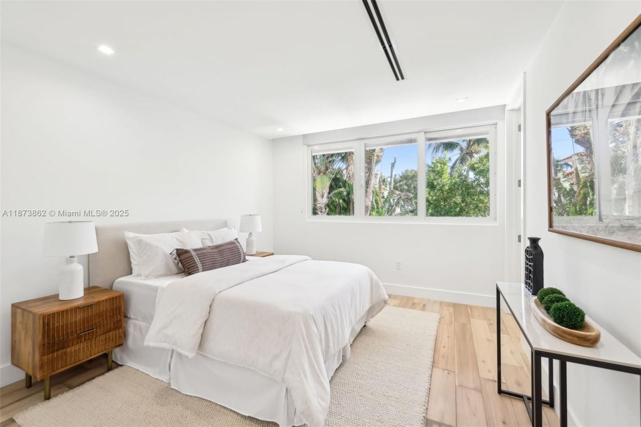 425 Harbor Dr, Key Biscayne, FL 33149 Photo