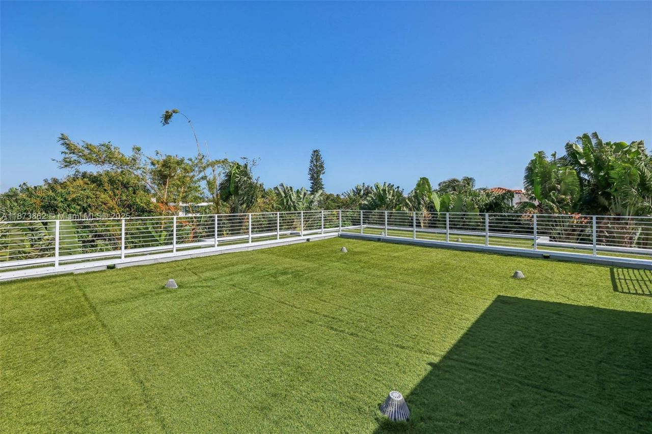 425 Harbor Dr, Key Biscayne, FL 33149 Photo