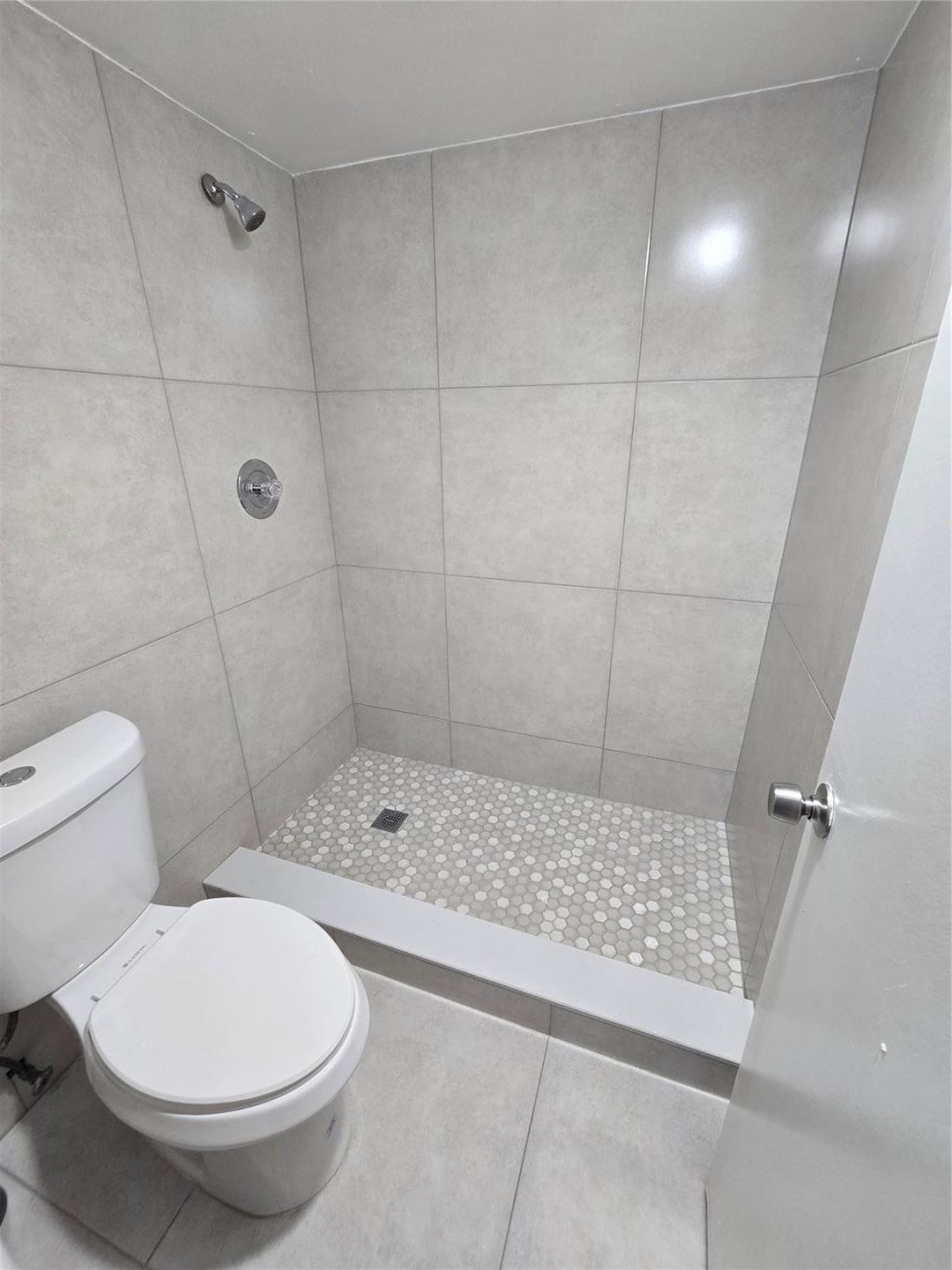 1681 NW 70th Avenue, Unit 403, Plantation, FL 33313 Photo