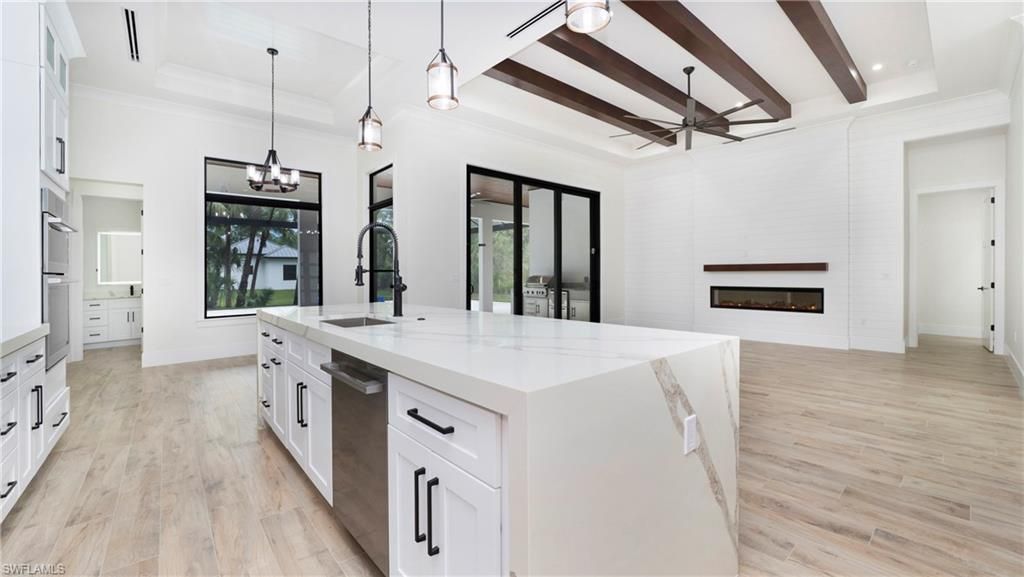 652 15th St Sw, Naples, FL 34117 Photo