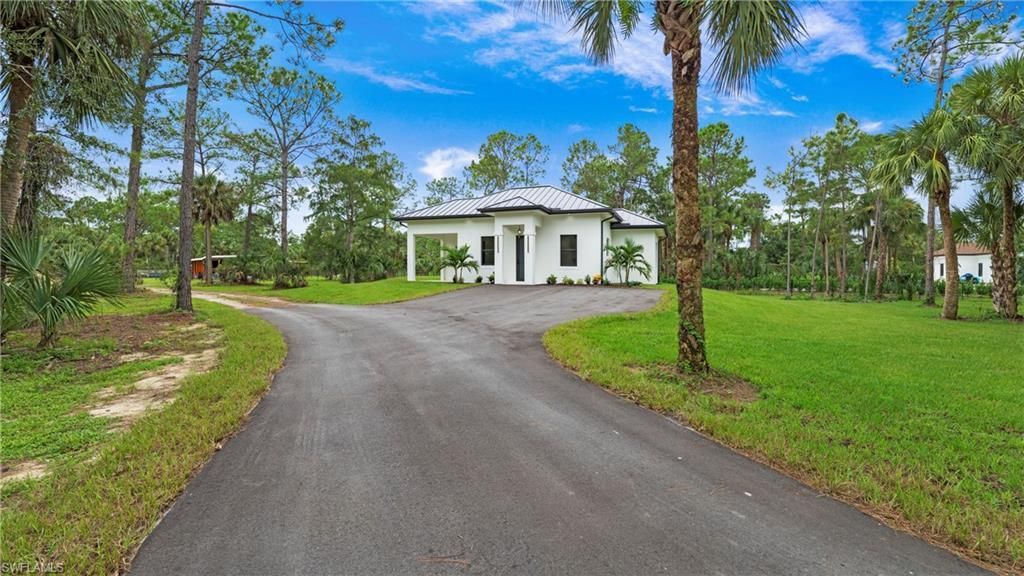 652 15th St Sw, Naples, FL 34117 Photo