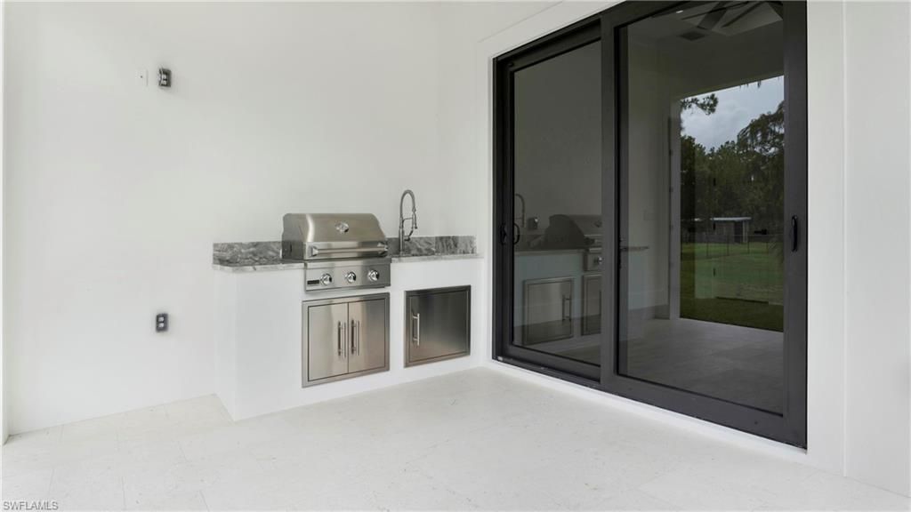 652 15th St Sw, Naples, FL 34117 Photo