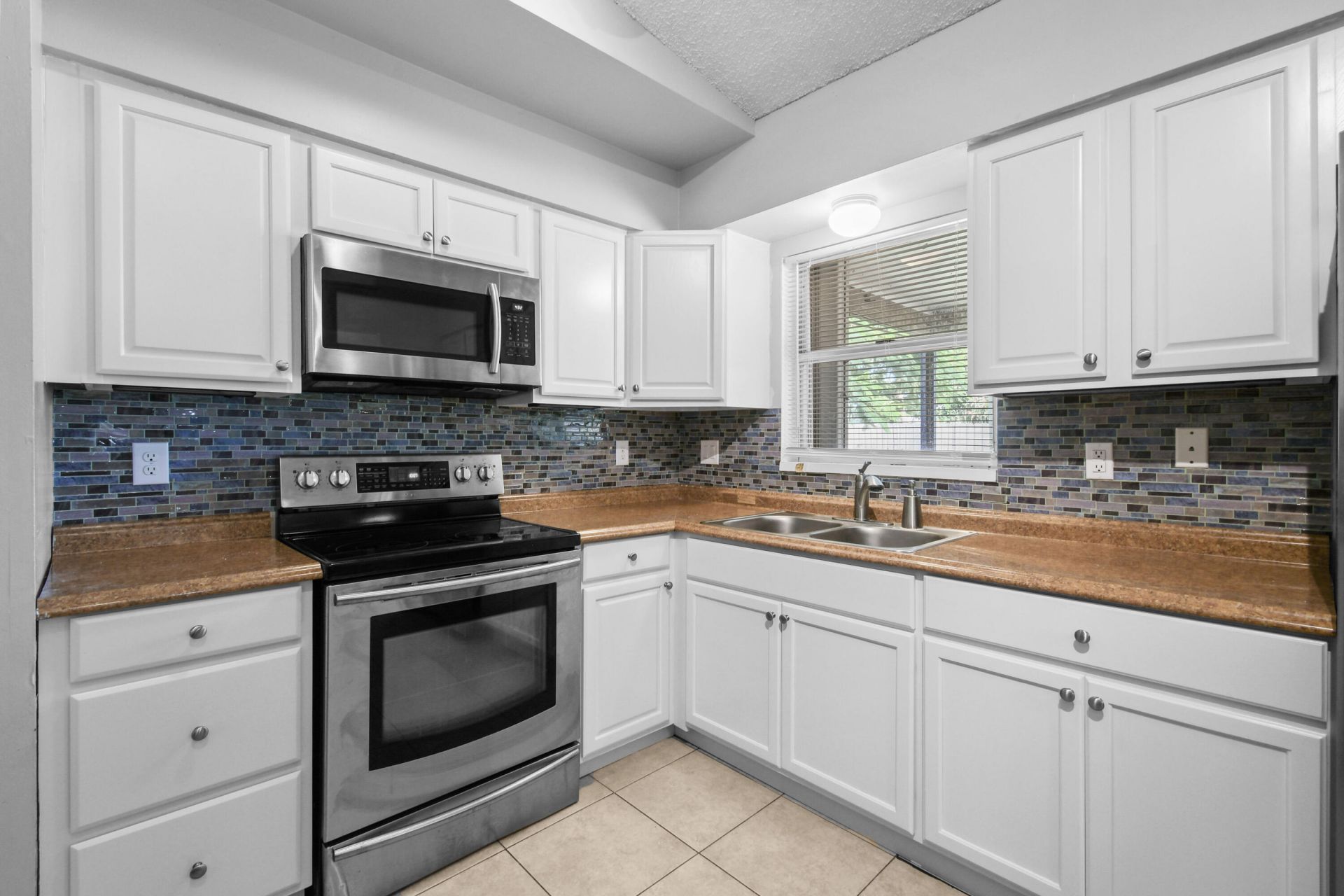 767 SE Chaloupe Avenue, Port Saint Lucie, FL 34983 Photo