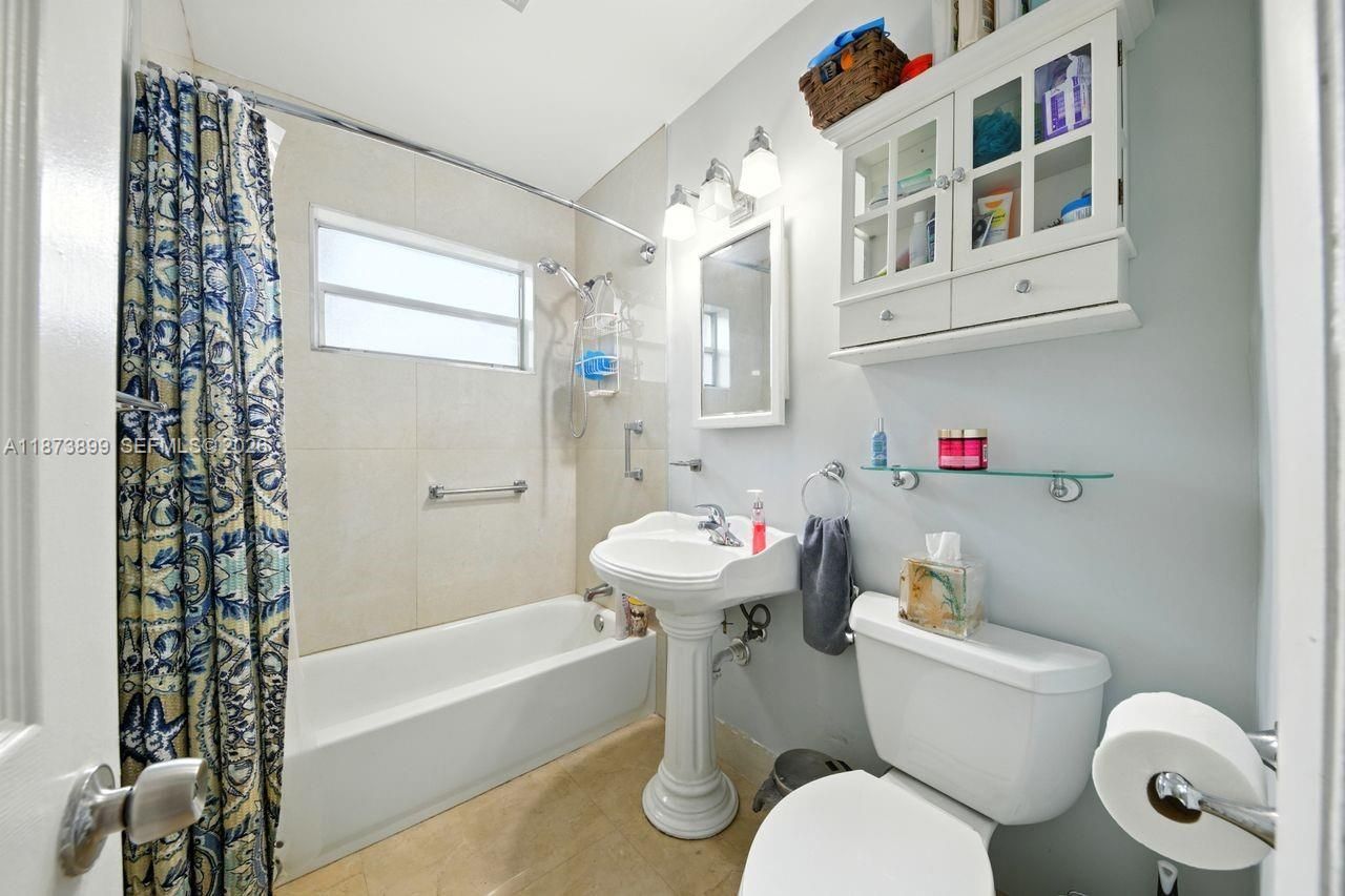 7375 SW 34th Street, Miami, FL 33155 Photo