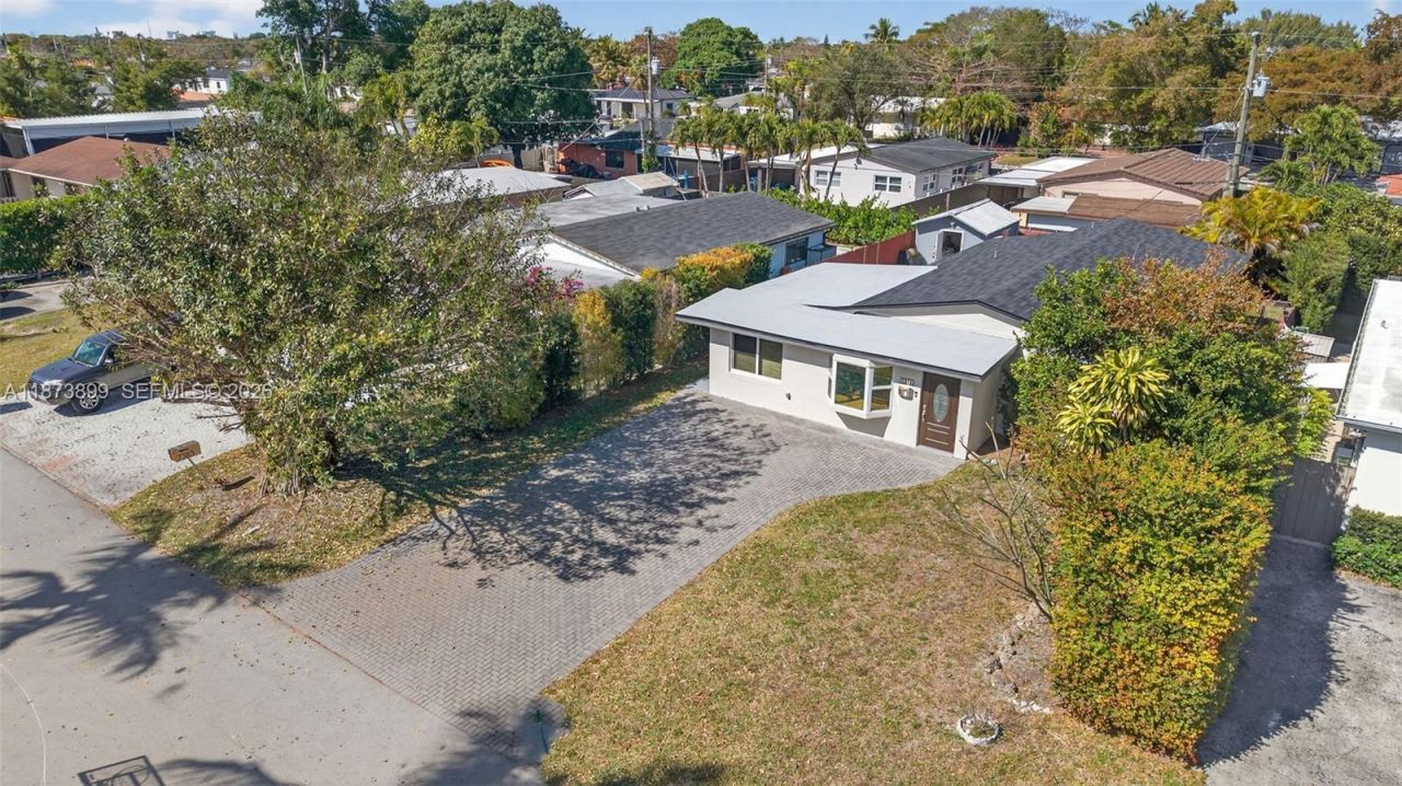 7375 SW 34th Street, Miami, FL 33155 Photo