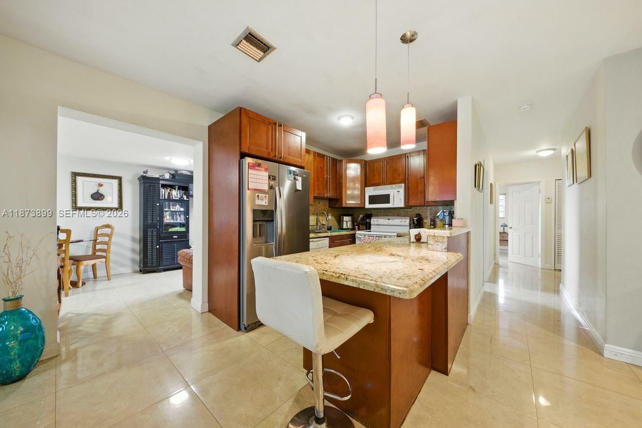 7375 SW 34th Street, Miami, FL 33155 Photo