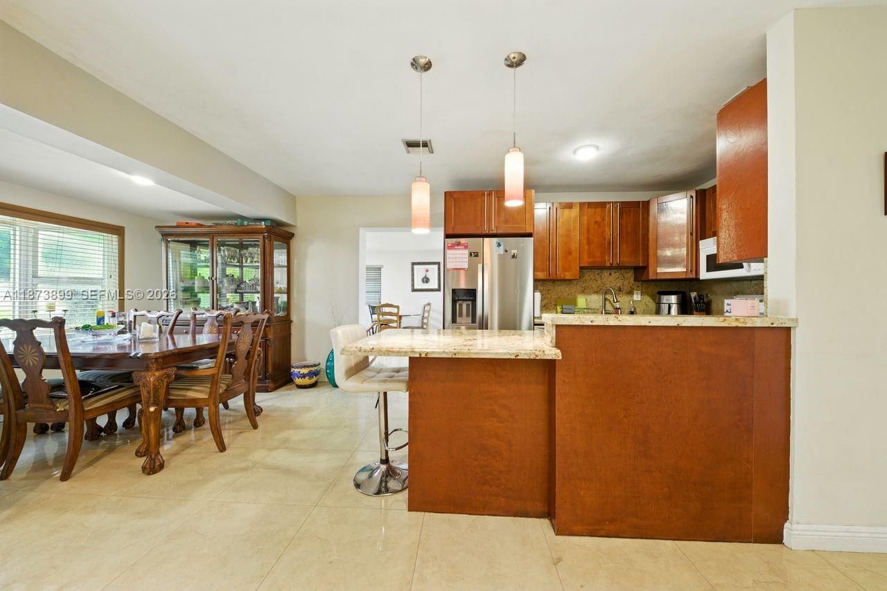 7375 SW 34th Street, Miami, FL 33155 Photo