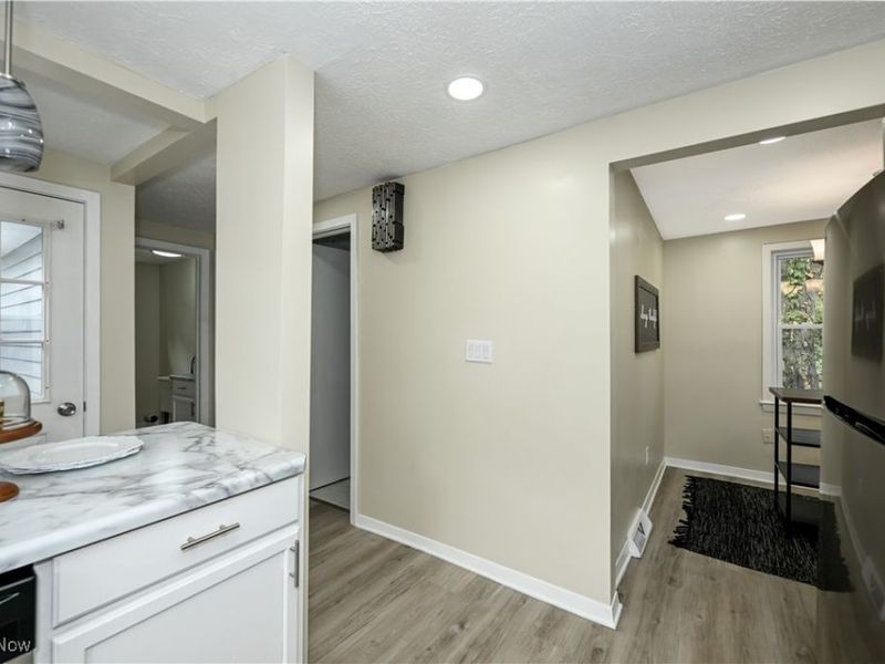 636 Flora Avenue, Akron, OH 44314 Photo 14