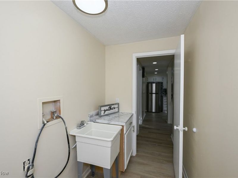 636 Flora Avenue, Akron, OH 44314 Photo 17