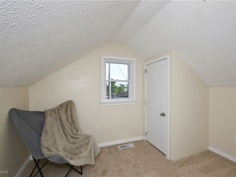 636 Flora Avenue, Akron, OH 44314 Photo 25