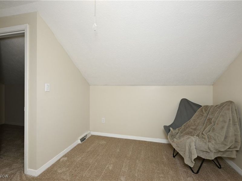 636 Flora Avenue, Akron, OH 44314 Photo 27