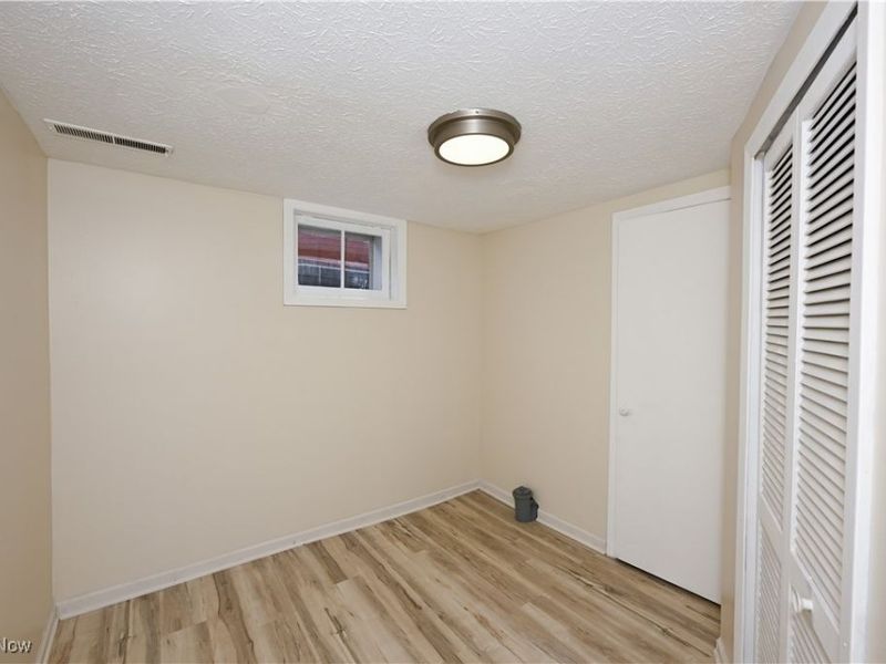 636 Flora Avenue, Akron, OH 44314 Photo 30