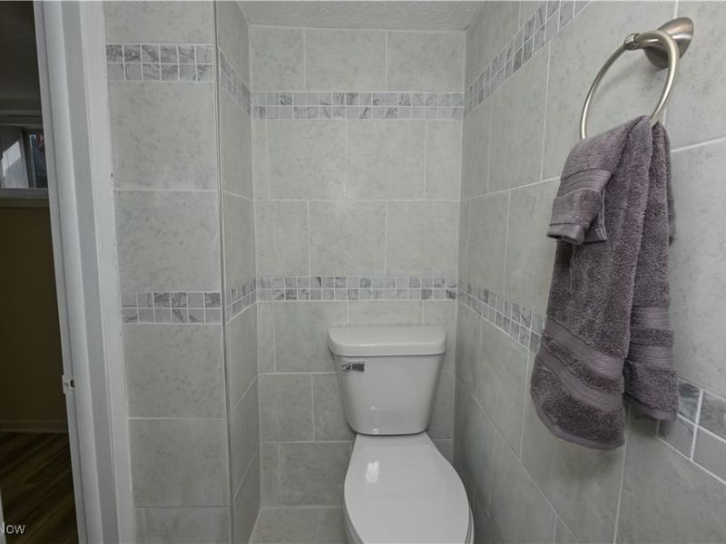 636 Flora Avenue, Akron, OH 44314 Photo 34