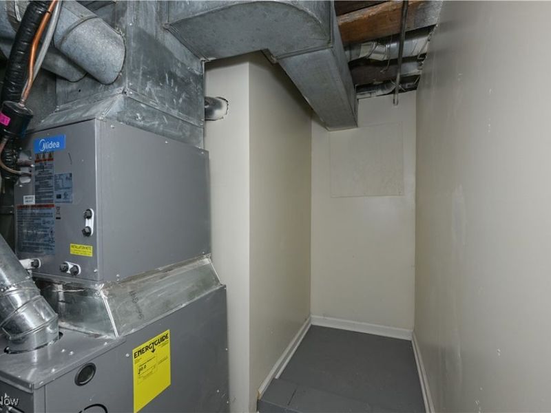 636 Flora Avenue, Akron, OH 44314 Photo 41