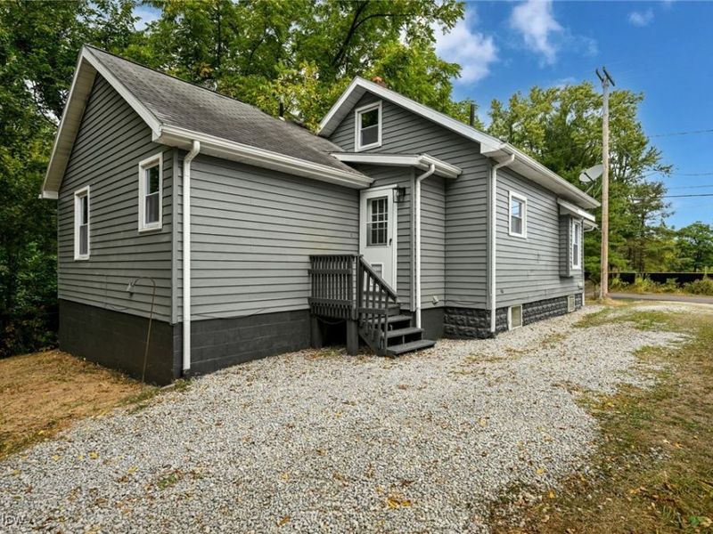 636 Flora Avenue, Akron, OH 44314 Photo 47